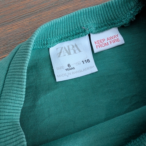 Zara Green Los Angeles Basketball Kids Tee - Picture 4 of 4